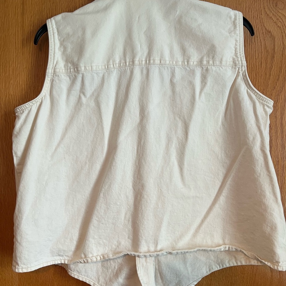 Levi’s White Denim Tie Front Top Size Large Sleeveless Button Down Shirt - Picture 2 of 8